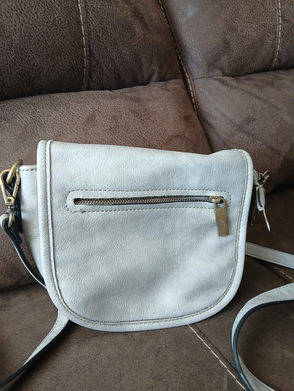 Source Unknown Light Gray Crossbody Bag with Front Zip